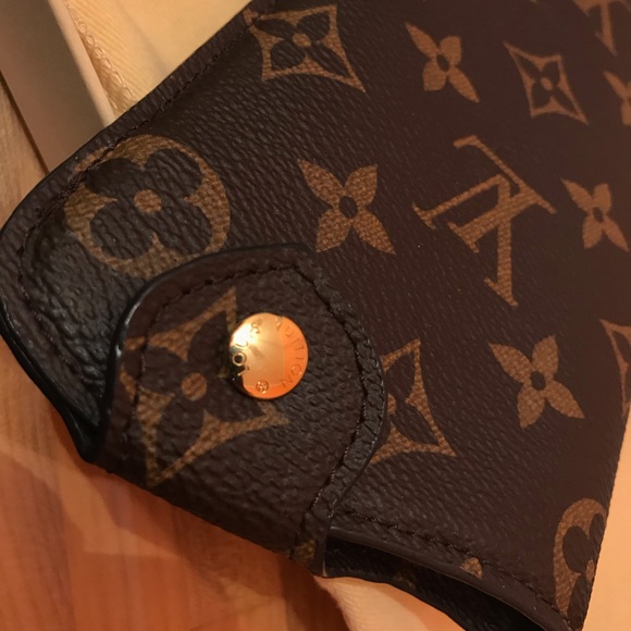 louis vuitton etui lunettes mm
